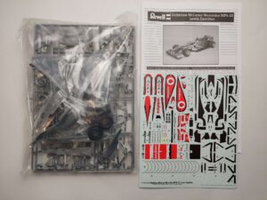 1/24 McLaren Mercedes MP4/25 Lewis Hamilton #2 Vodafone Revell 80-7096