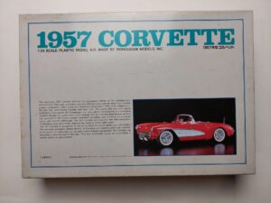 1/24 Chevrolet Corvette 1957 Сборная модель Monogram 0507004