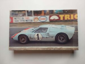 1/24 Ford GT40 Mk-II 1966 Le Mans 2nd #1 Сборная модель Fujimi 12102