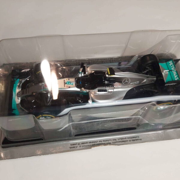 1/24 Mercedes F1 W07 Hybrid 2016 Nico Rosberg Масштабная модель Altaya