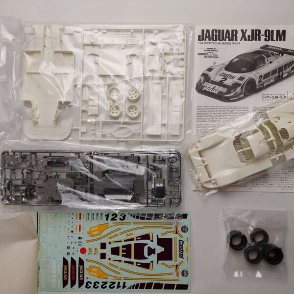1/24 Jaguar XJR-9LM 1988 #2 Сборная модель Tamiya 24084