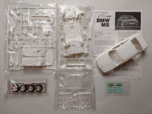 1/24 BMW M5 (E34) Сборная модель Fujimi 03287