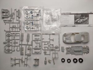 1/25 Ford GT 2005 Сборная модель AMT/ERTL 38480