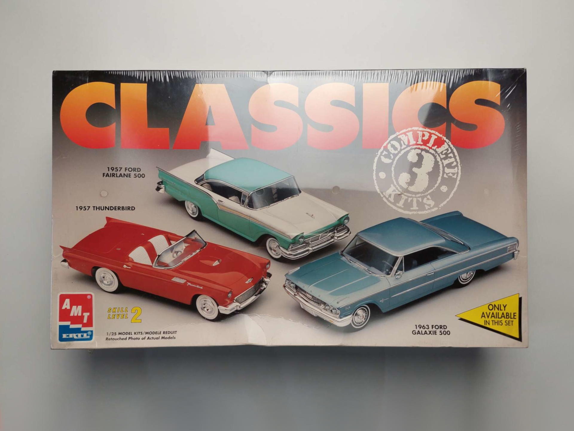 04886351ae13920fb4f671bedb3ce86f.jpg 1/25 Ford (Thunderbird '57, Fairlane '57, Galaxie '63) Classics 3 kits Сборная модель AMT/ERTL 8173
