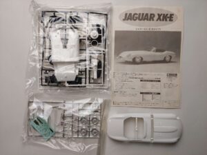 1/24 Jaguar XK-E Сборная модель Gunze Sangyo G-182