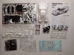 1/24 Porsche 935 [K2] '77 DRM Ver. #70 Vaillant Сборная модель Beemax B24015