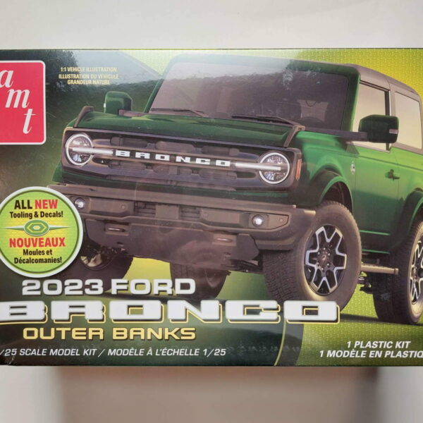 1/25 Ford Bronco Outer Banks 2023 Сборная модель AMT 1345
