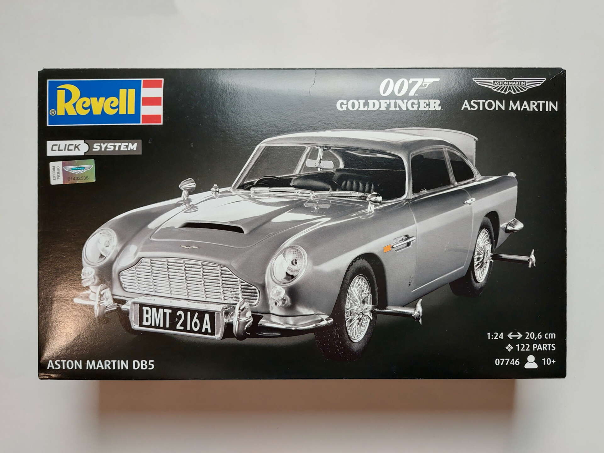 6083721bc361a75ae2bc6f7fcf781da4.jpg 1/24 Aston Martin DB5 007 Goldfinger Сборная модель Revell 07746