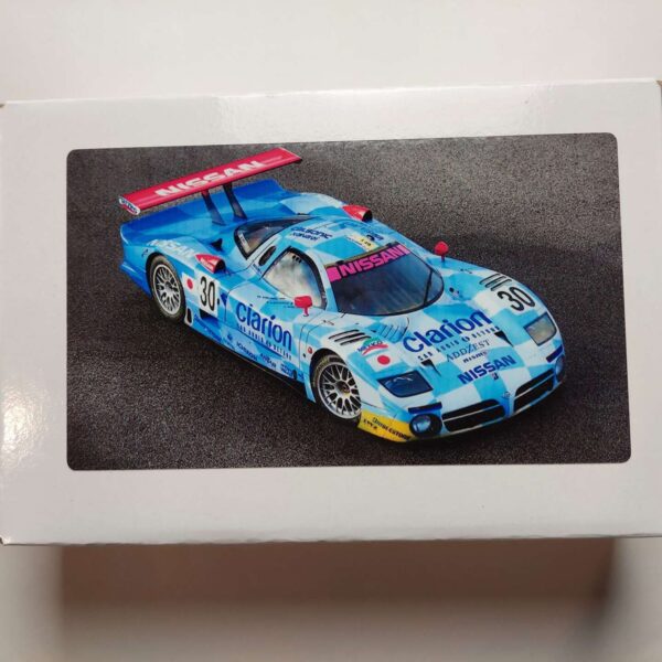 1/24 Nissan R390 GT1 Long Tail Calsonic / Clarion Транскит Officina 124