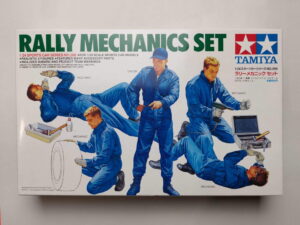 1/24 Rally Mechanics Set Комплект сборных фигурок Tamiya 24266