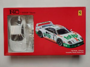 1/24 Ferrari F40 1994 Italian GT #1 Totip Сборная модель Fujimi 12327