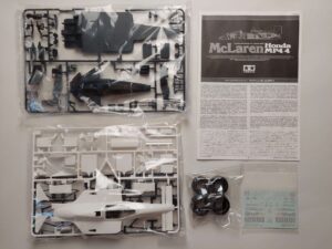 1/20 McLaren MP4/4 Honda Сборная модель Tamiya 89719