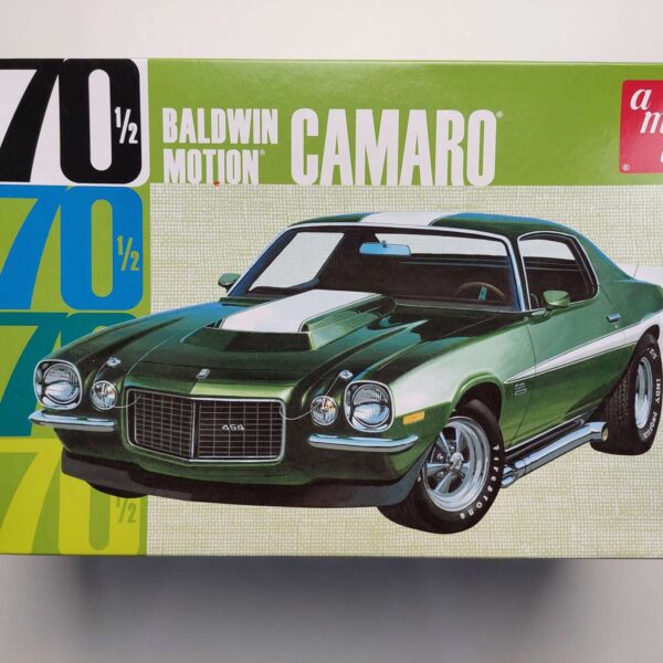 1/25 Chevrolet Camaro Baldwin Motion '70 1/2 Molded in Green Сборная модель AMT 855/12