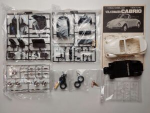 1/24 Volkswagen Beetle Cabrio Сборная модель IMAI B-882-600
