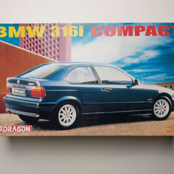 1/24 BMW 316i Compact E36 Сборная модель Dragon 8004