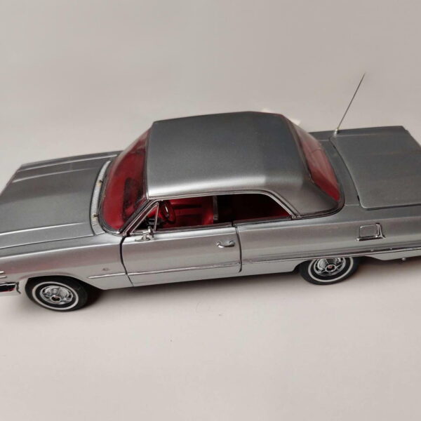 1/24 Chevrolet Impala 1963 Масштабная модель Franklin Mint