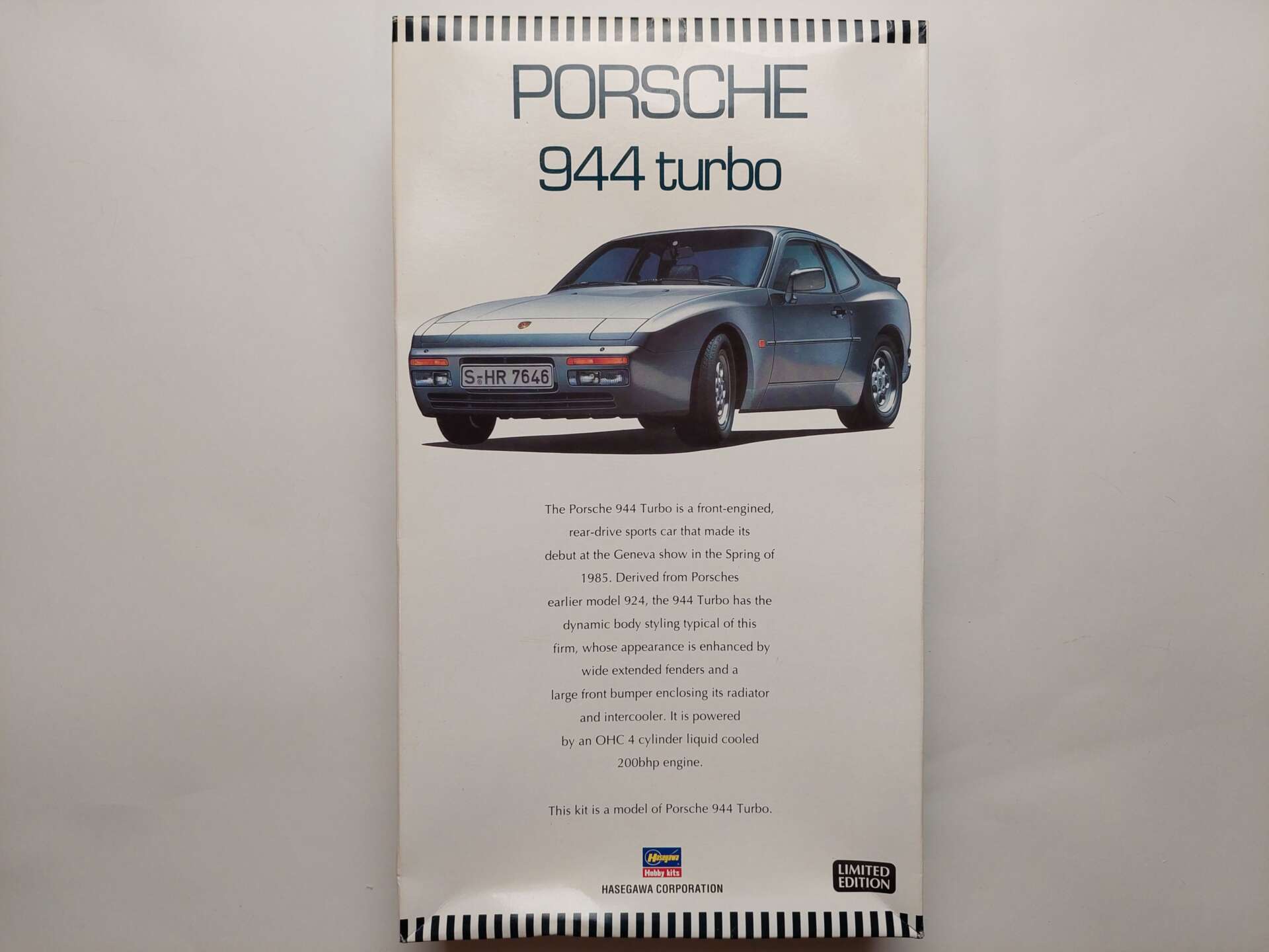 f07adce7ebe218ee79cc7d0b944c7268.jpg 1/24 Porsche 944 Turbo Сборная модель Hasegawa 20260