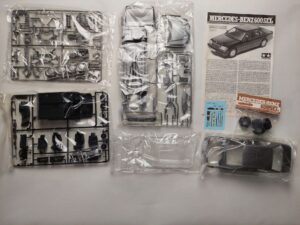 1/24 Mercedes-Benz 600 SEL with Engine Сборная модель Tamiya 24118