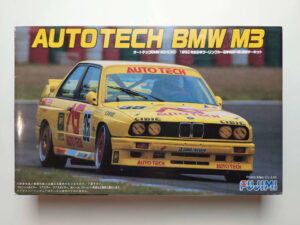 1/24 BMW M3 (E30) '92 JTC #35 Auto Tech GR.A Сборная модель Fujimi 062624