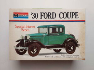 1/24 Ford Model A '30 Coupe Сборная модель Monogram 7551