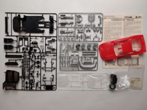 1/24 Ferrari F40 Racing Сборная модель Italeri 664