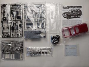1/24 Toyota Land Cruiser 80 with Sport Options Сборная модель Tamiya 24122
