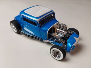 1/24 Ford Little Deuce V8 1932 Coupe Масштабная модель Danbury Mint
