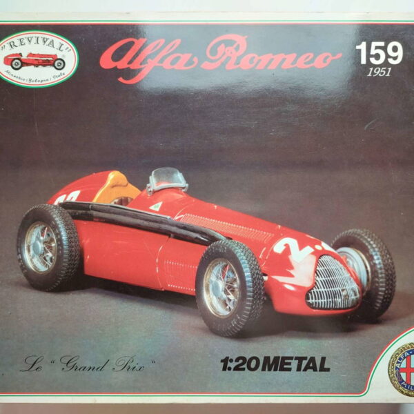1/20 Alfa Romeo 159 1951 Металл Сборная модель Revival 86101/M