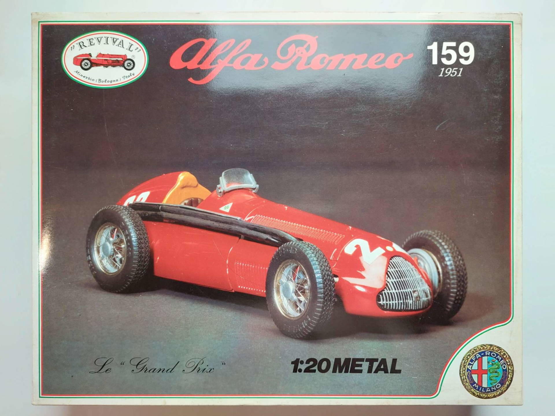 62dfdbdcea33c7cd21206cd53110b234.jpg 1/20 Alfa Romeo 159 1951 Металл Сборная модель Revival 86101/M