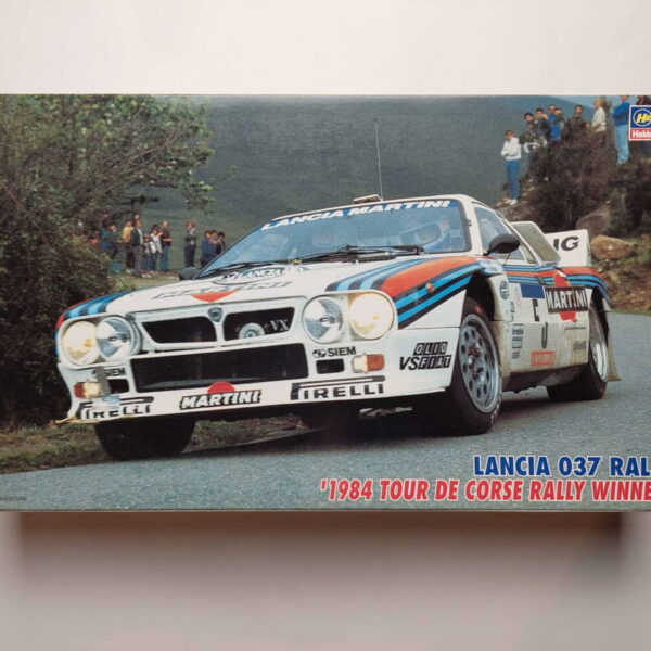 1/24 Lancia Lancia 037 Rally 1984 Tour de Corse Rally Winner #5 Сборная модель Hasegawa 25030