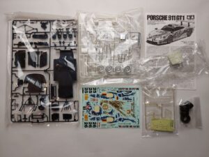 1/24 Porsche 911 GT1 1996 Le Mans 2nd #25 Full-View Сборная модель Tamiya 24208