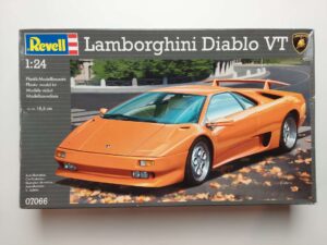 1/24 Lamborghini Diablo VT Сборная модель Revell 07066