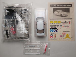 1/24 BMW 320i '98 STW Winner #9 Сборная модель Revell 07225