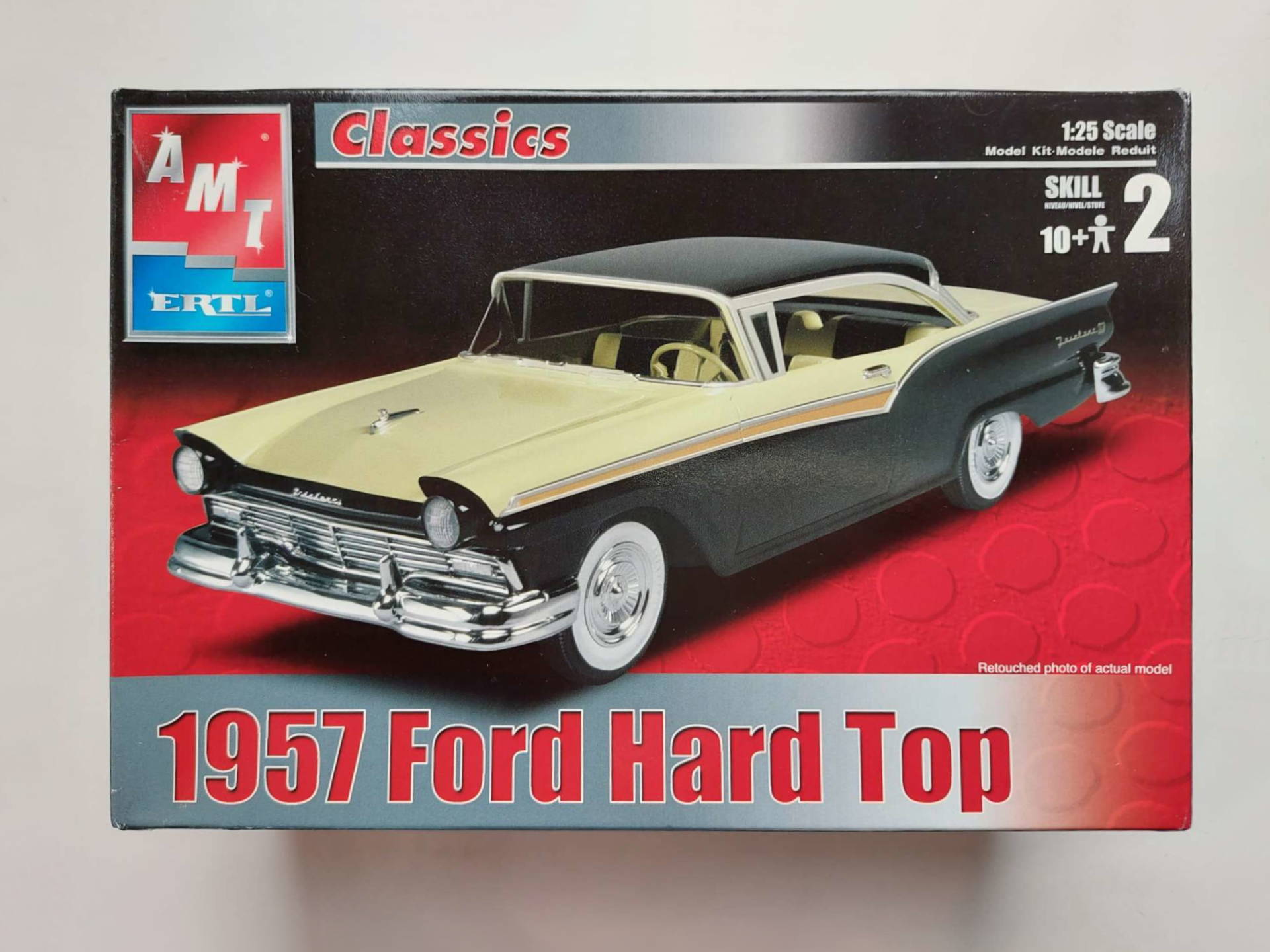 cfaf1f852f39e21576b32432b17ad2fb.jpg 1/25 Ford Fairlane 500 1957 Hard Top Сборная модель AMT/ERTL 31544