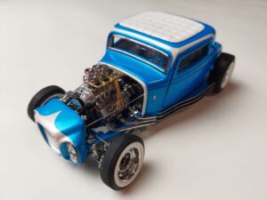 1/24 Ford Little Deuce V8 1932 Coupe Масштабная модель Danbury Mint