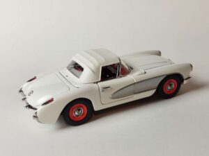 1/24 Chevrolet Corvette 1957 Масштабная модель Danbury Mint