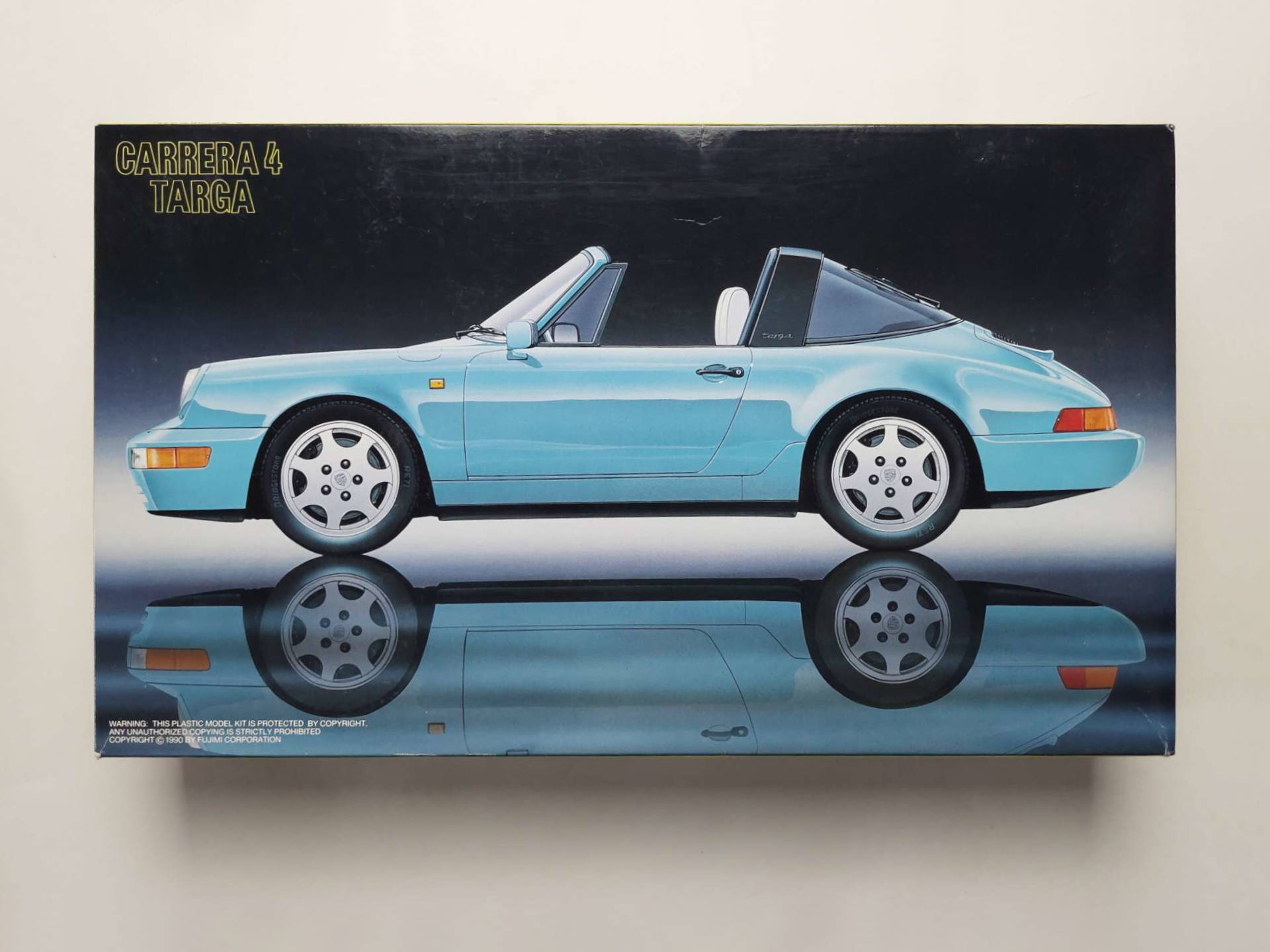 3fd4def596244f83843138ed2b0a5618.jpg 1/24 Porsche 911 (964) Carrera 4 Targa Сборная модель Fujimi 12035