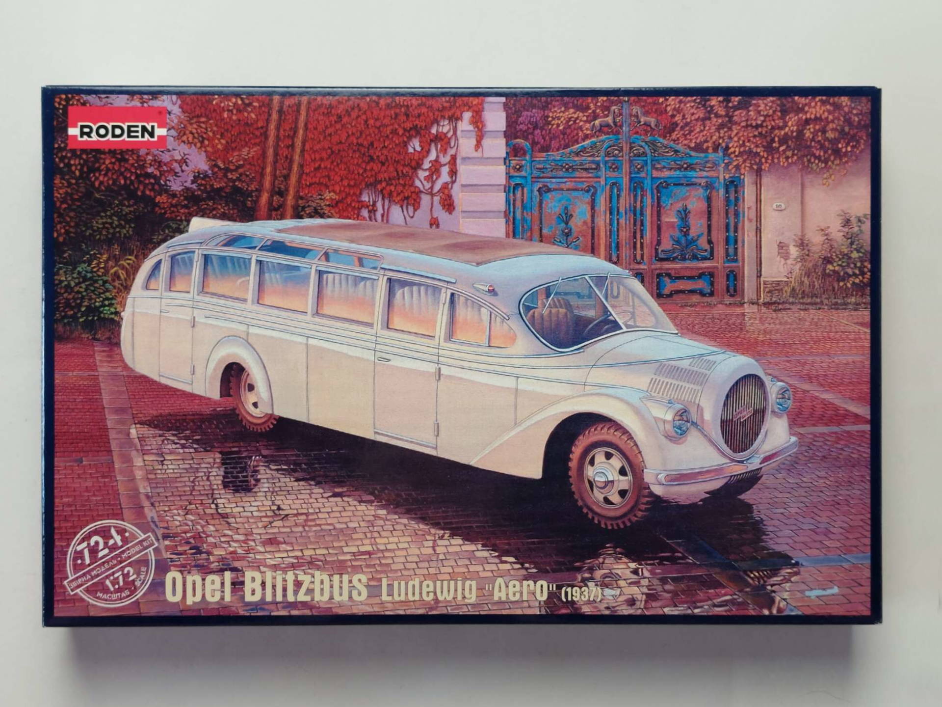 4a63ea12fbbc976f8d73efa8393a93e4.jpg 1/72 Opel Blitzbus Ludewig Aero 1937 Сборная модель Roden 724
