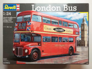 1/24 AEC Routemaster London Bus Сборная модель Revell 07651