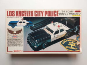 1/24 Dodge Monaco Los Angeles City Police Сборная модель Yodel YPM-3