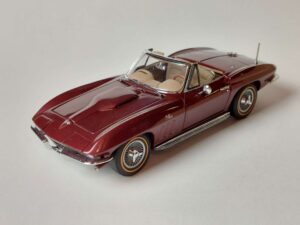 1/24 Chevrolet Corvette Convertible 1965 Масштабная модель Danbury Mint