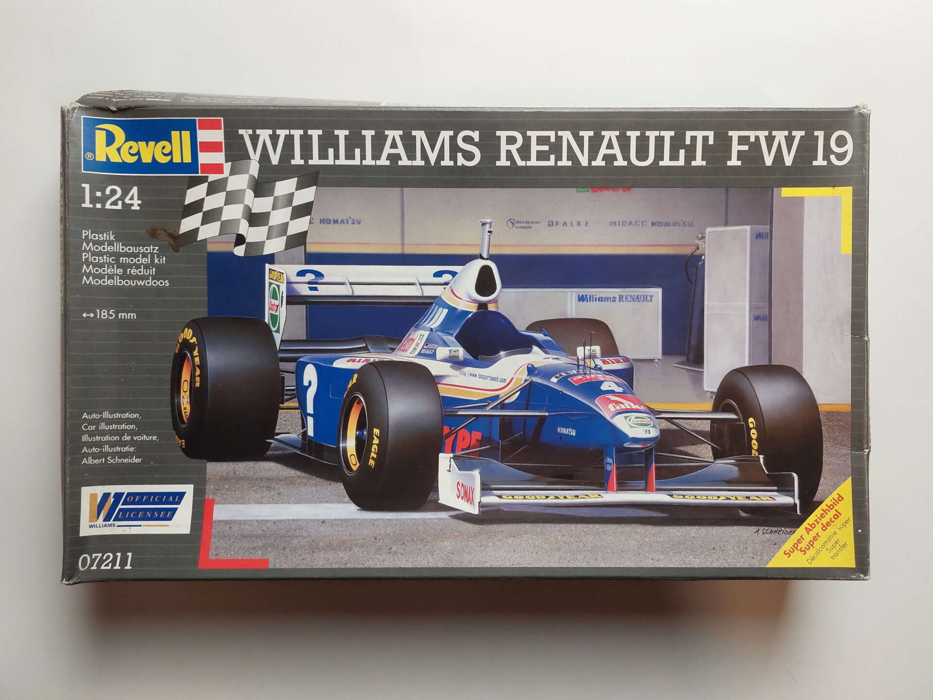bfc9079a193c591fbe0ec2726ac221f9.jpg 1/24 Williams Renault FW19 Сборная модель Revell 07211