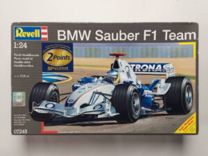 1/24 BMW Sauber F1 Team 2006 Сборная модель Revell 07245