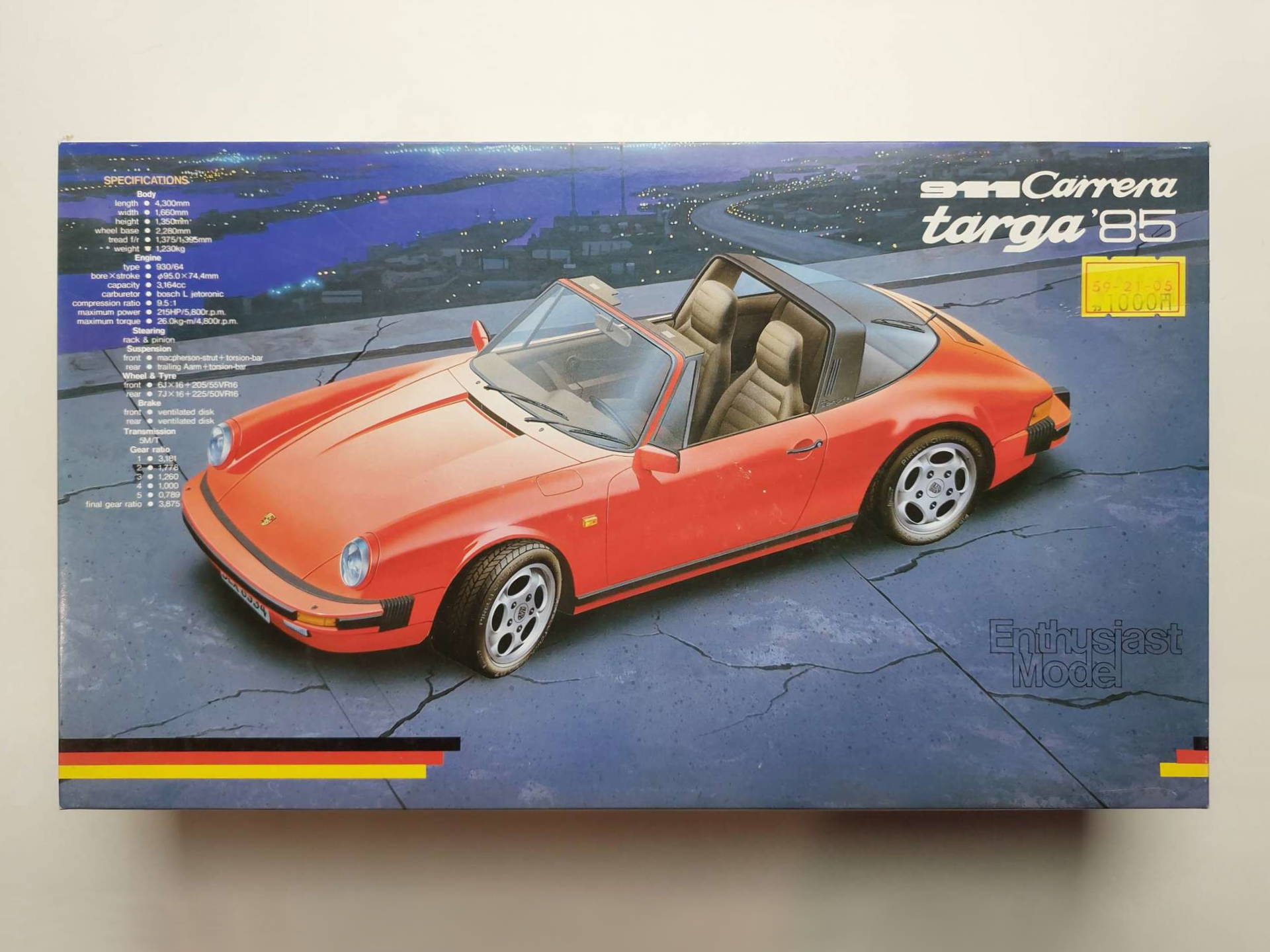 31a0039422b84fe2339111bff0ab44a8.jpg 1/24 Porsche 911 Carrera Targa '85 Сборная модель Fujimi 08205