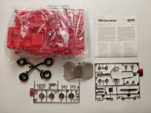 1/24 Chevrolet Corvette C4 '85 Сборная модель Monogram 2209