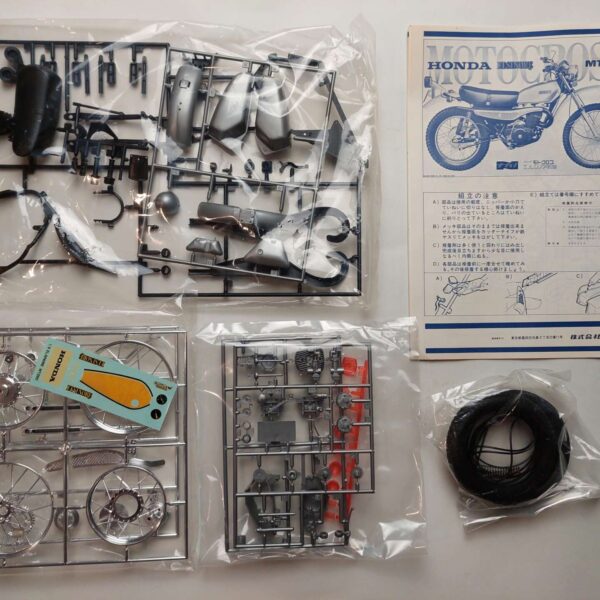 1/8 Honda Elsinore MT250 Сборная модель Nagano 1005