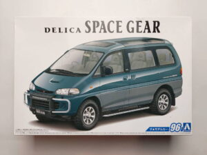 1/24 Mitsubishi Delica Space Gear (PE8W) '96 Сборная модель Aoshima 056677