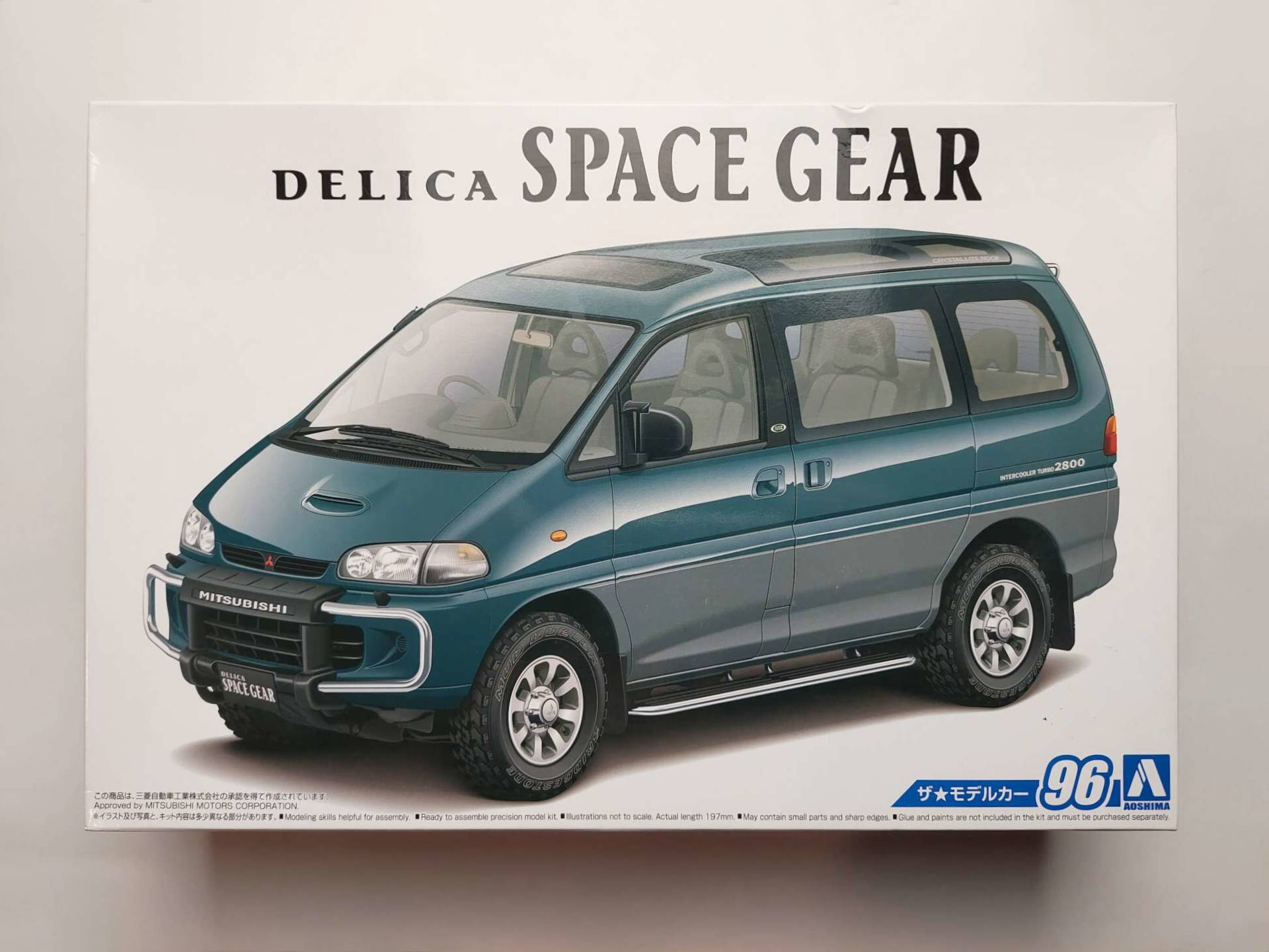 87559ba01b39ee617fc14005daff9d3d.jpg 1/24 Mitsubishi Delica Space Gear (PE8W) '96 Сборная модель Aoshima 056677