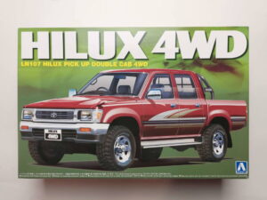 1/24 Toyota Hilux (LN107) Pickup Double Cab 4WD Сборная модель Aoshima 008218