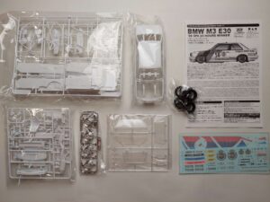 1/24 BMW M3 E30 Gr. A '88 Spa 24 Hours Winner #56 Warsteiner Сборная модель NuNu PN24017